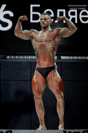 CLASSIC PHYSIQUE